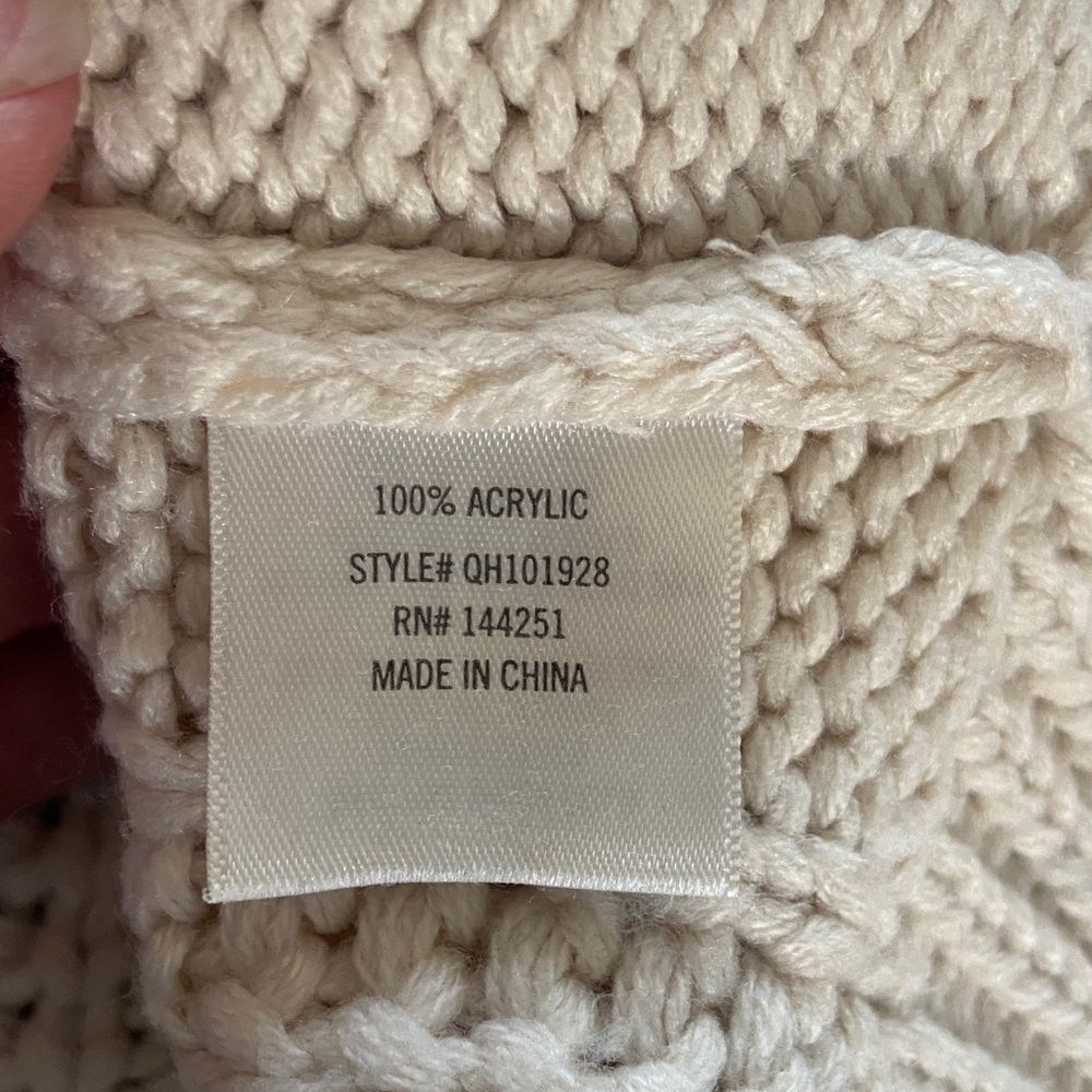 Cream Cable Knit Sweater, size S. Alya/Francesca's brand, - Picture 4 of 12